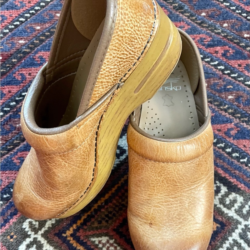 Danskos size 36 Great shape!